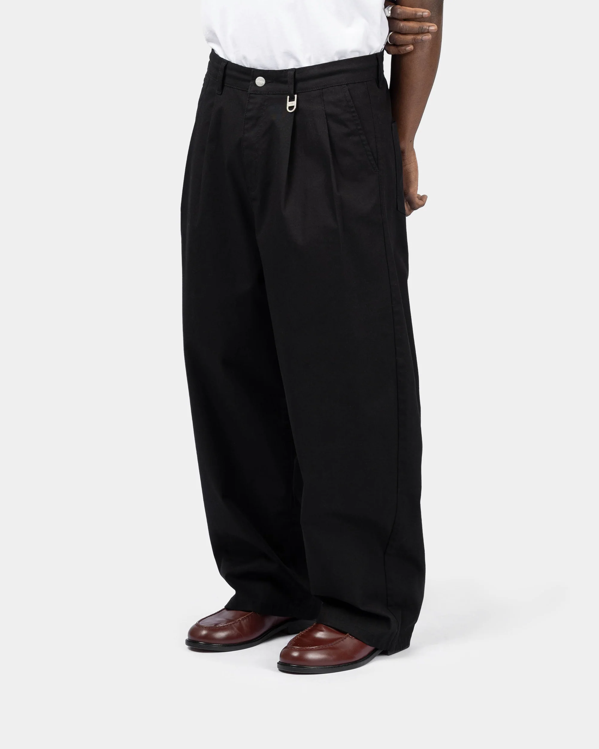 Pleated Onigiri Trousers - Black