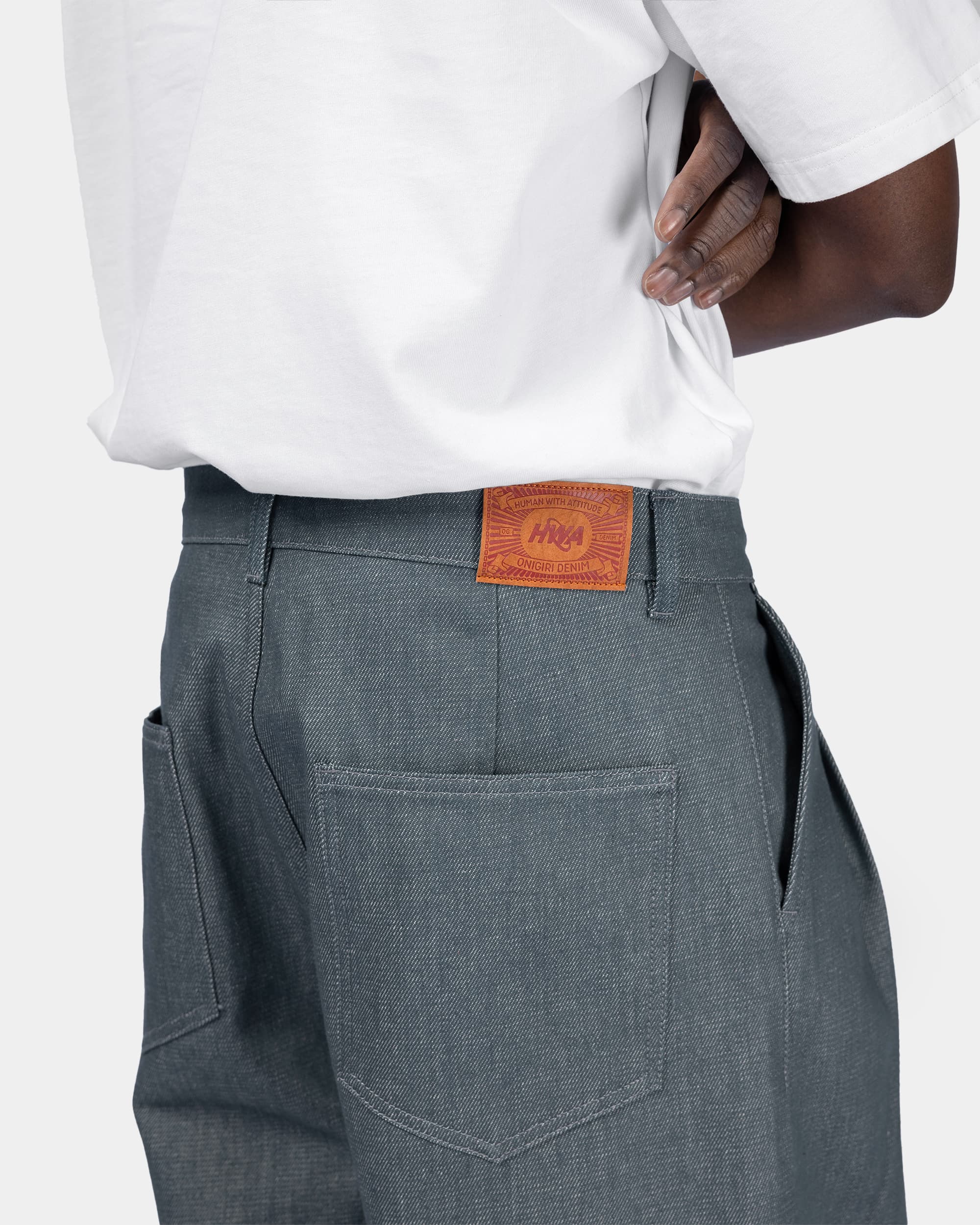 Pleated Onigiri Jeans - Ice Grey