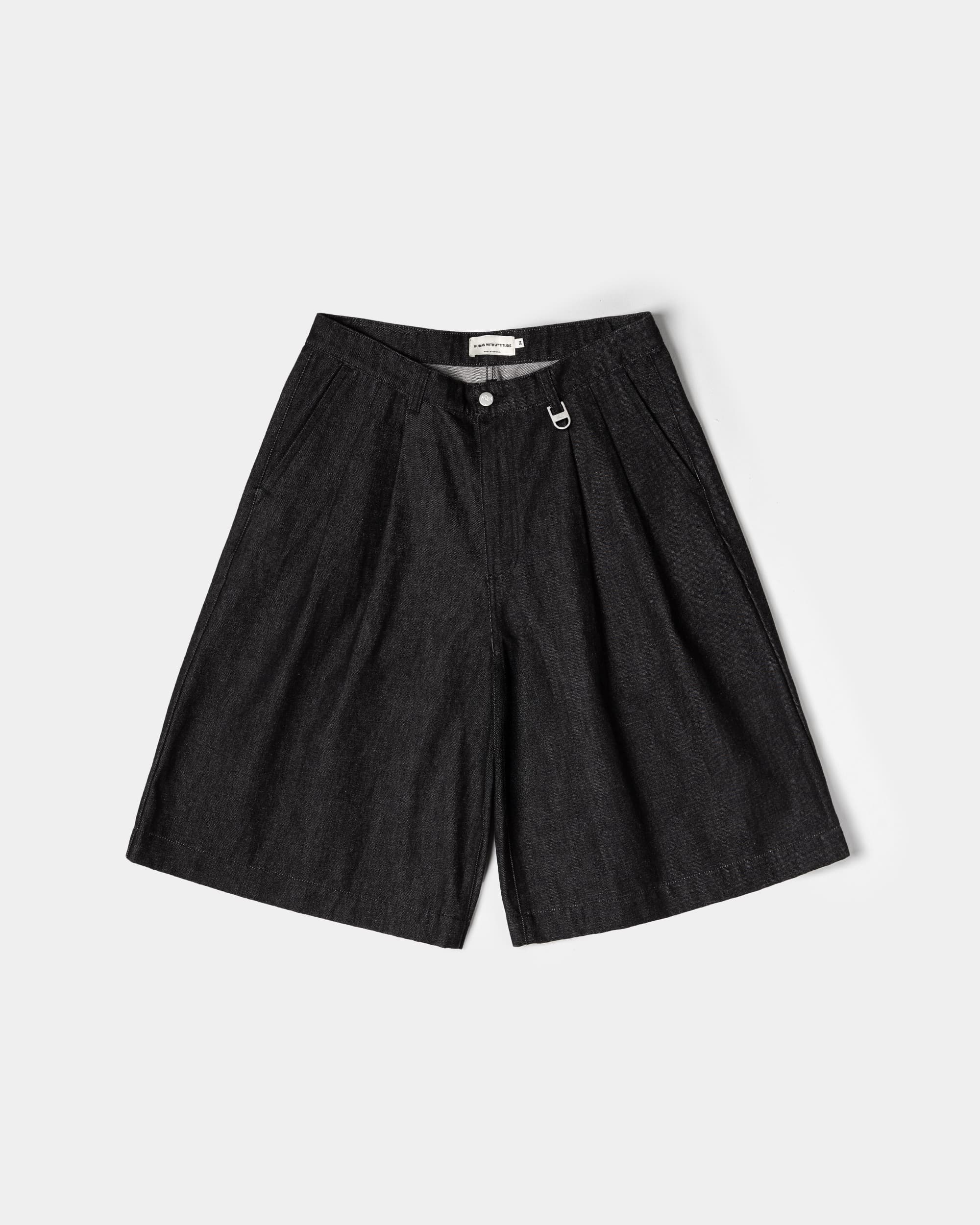 Pleated Onigiri Jorts - Raw Black